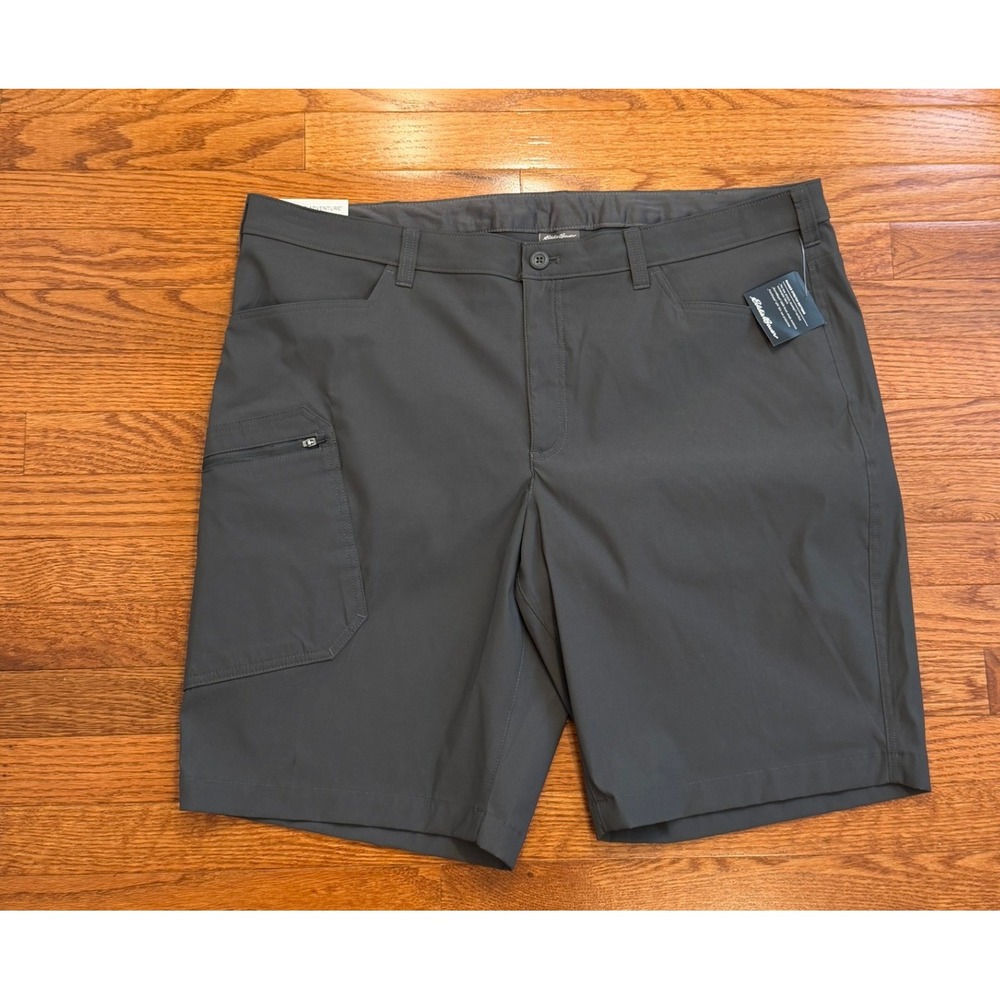 New Eddie Bauer Rainier Shorts Men 42 Gray Zip Cargo Hiking Stretch Outdoor 11"